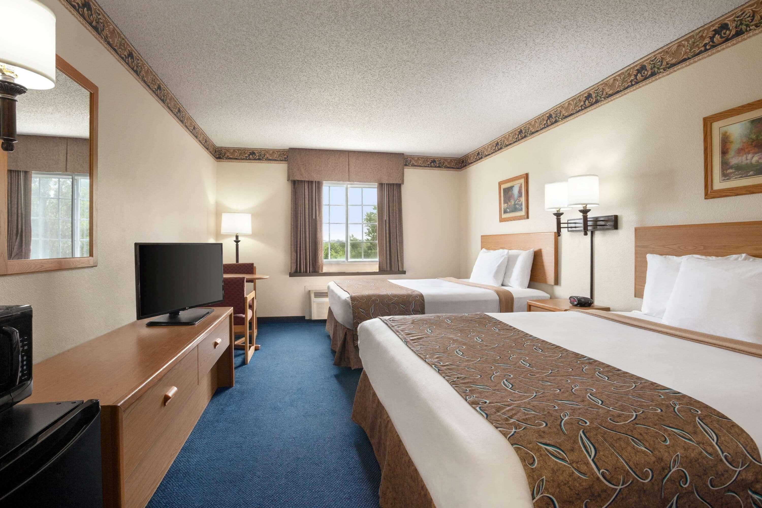 Travelodge By Wyndham Fort Scott מראה חיצוני תמונה
