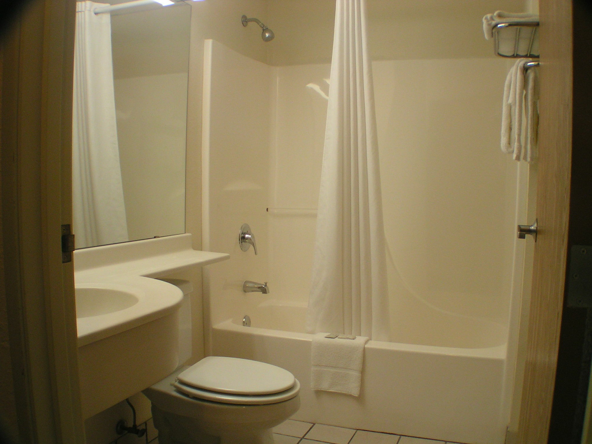 Travelodge By Wyndham Fort Scott מראה חיצוני תמונה